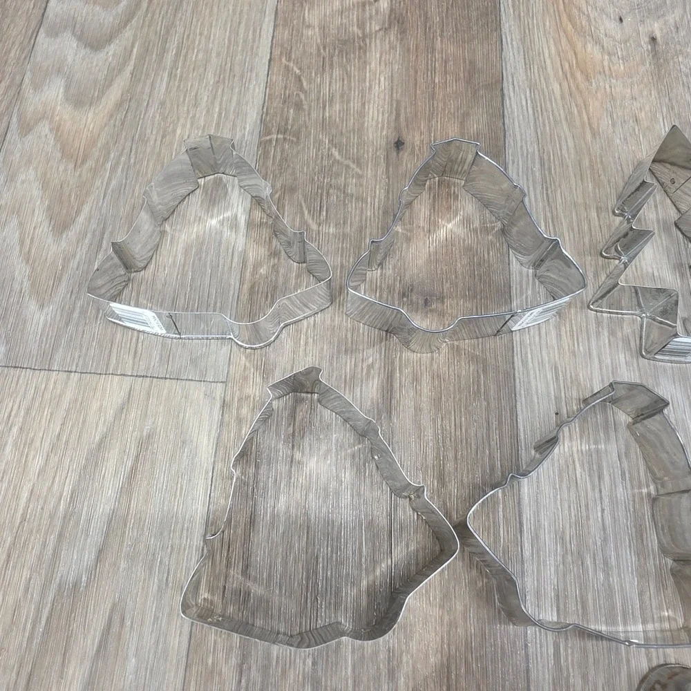18pc Mixed Metal Cookie Cutter Lot Christmas Trees Stars Gingerbread Angel Heart